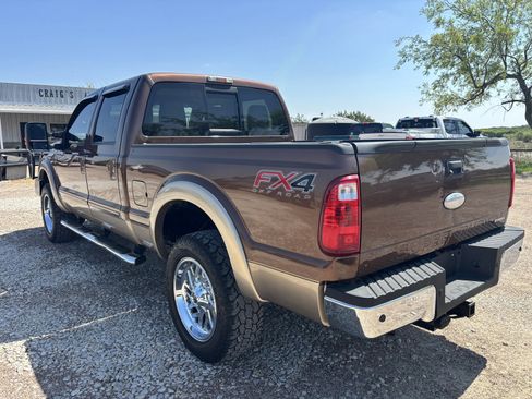 Used 2012 Ford F250 Lariat w/ Lariat Ultimate Pkg image 3