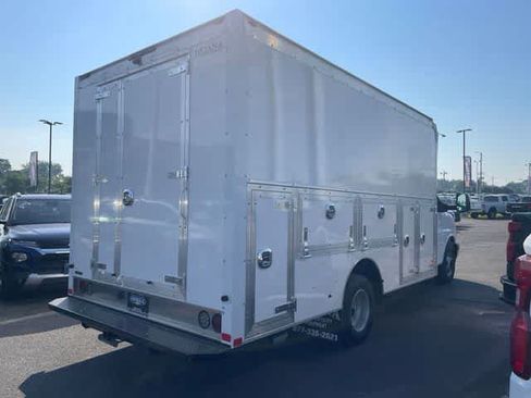 New 2026 Chevrolet Express 3500 w/ Power Convenience Package RWD image 18