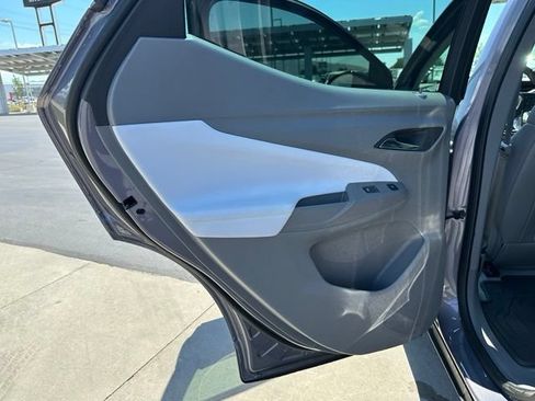 Used 2023 Chevrolet Bolt EUV Premier w/ Sun & Sound Package FWD image 35