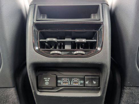 Used 2022 Jeep Grand Cherokee Overland image 24