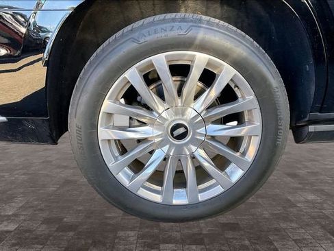 Used 2022 Cadillac Escalade Premium Luxury w/ Performance Package AWD/4WD image 5