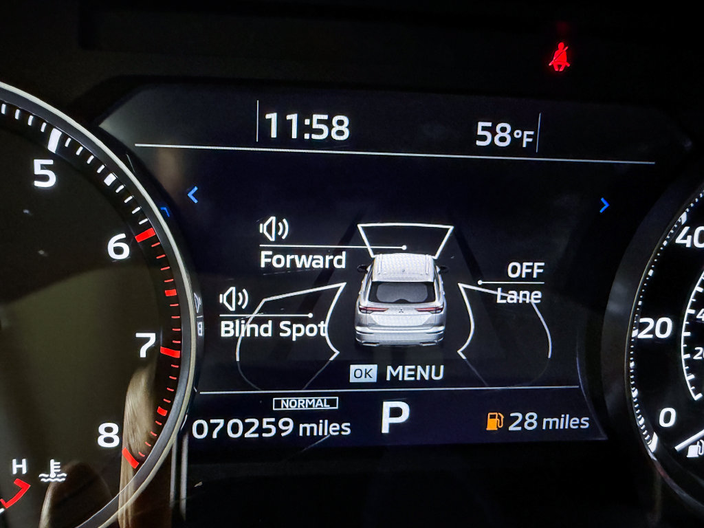 Used 2022 Mitsubishi Outlander SE AWD/4WD image 23