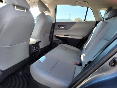 Certified 2024 Toyota Venza XLE image 5