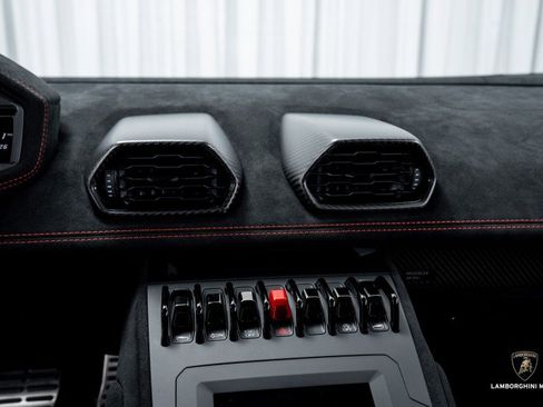 Used 2023 Lamborghini Huracan STO image 53