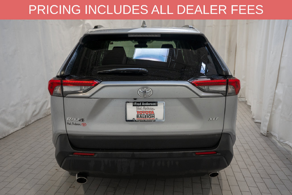 Used 2025 Toyota RAV4 XLE FWD image 4