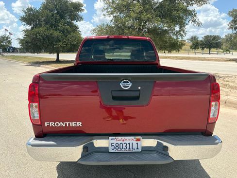 Used 2014 Nissan Frontier S RWD image 21