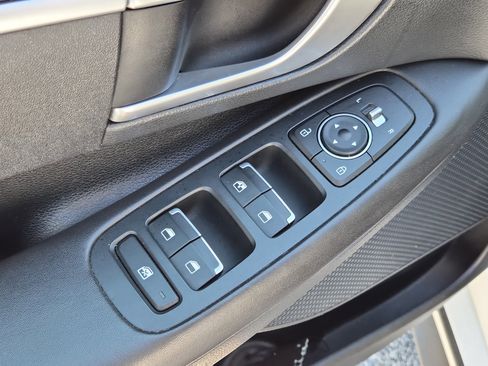 Used 2023 Hyundai Sonata SE image 17