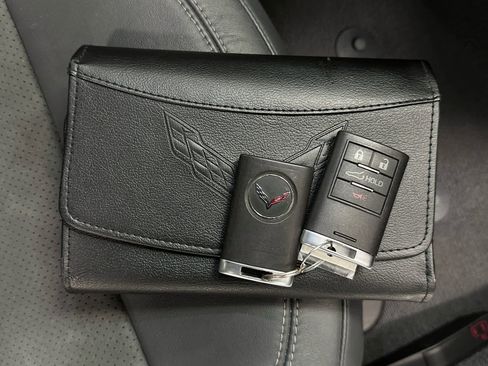 Used 2015 Chevrolet Corvette Z06 w/ Z07 Performance Package image 31