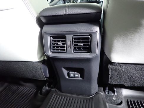 Used 2023 Toyota RAV4 XLE Premium image 44