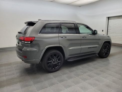 Used 2021 Jeep Grand Cherokee Laredo X RWD image 10