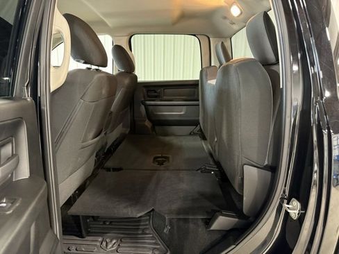 Used 2023 RAM 1500 Express w/ Wheel & Sound Group image 32