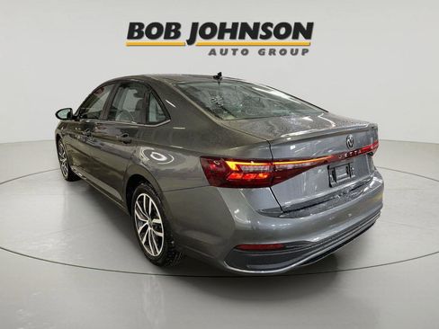 New 2026 Volkswagen Jetta SE image 6