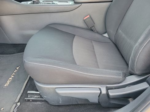 Used 2024 Nissan Sentra SV image 5