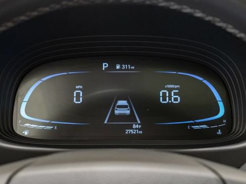 Used 2025 Hyundai Venue SEL FWD image 14