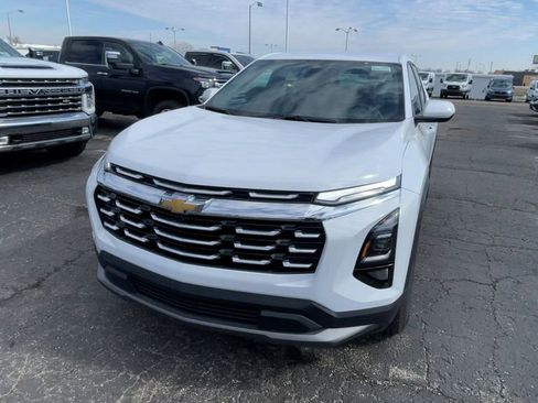 New 2026 Chevrolet Equinox LT w/ LPO, Floor Liner Package image 5