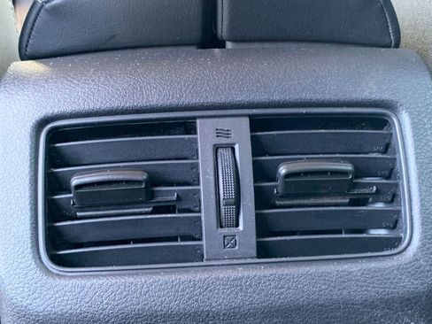 Used 2025 Nissan Rogue SV image 24