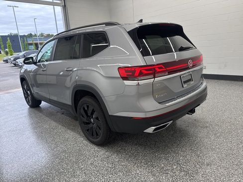 New 2026 Volkswagen Atlas SE AWD/4WD image 2
