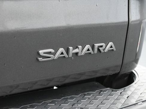 New 2026 Jeep Gladiator Sahara image 31