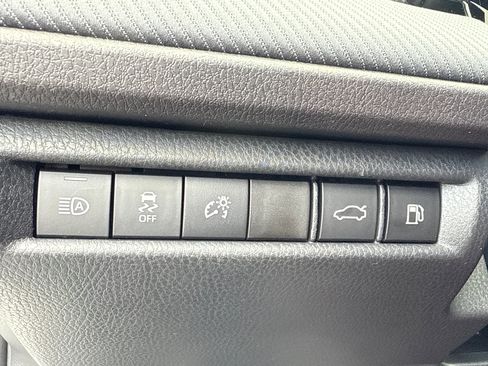 New 2026 Toyota Camry Hybrid FWD image 23