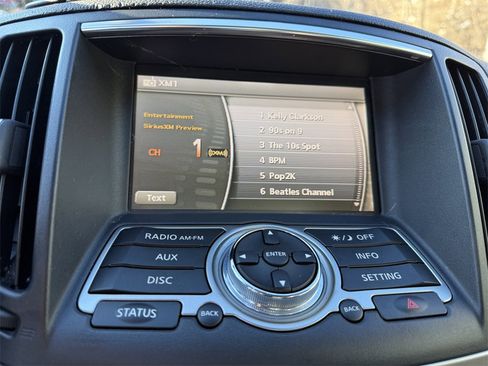 Used 2011 INFINITI G37 x w/ Premium Pkg image 19