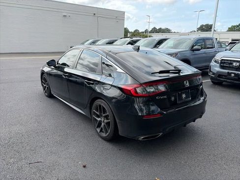 Used 2024 Honda Civic Sport Touring image 7