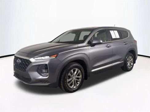 Used 2019 Hyundai Santa Fe SE image 9