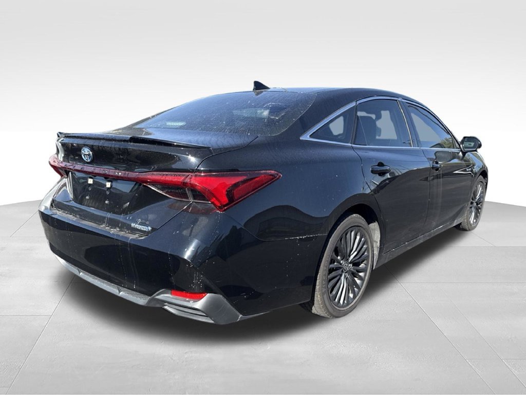 Used 2021 Toyota Avalon XSE FWD image 3