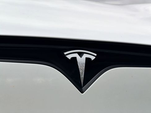 Used 2022 Tesla Model S AWD/4WD image 12