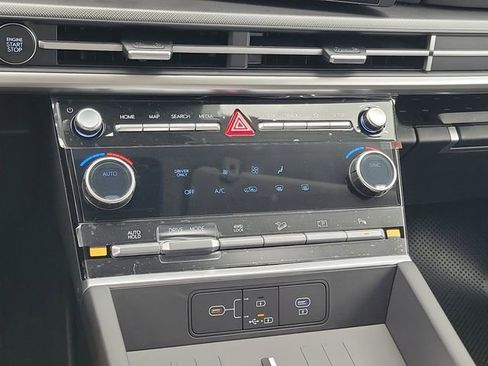 New 2026 Hyundai Santa Fe SE AWD/4WD image 11