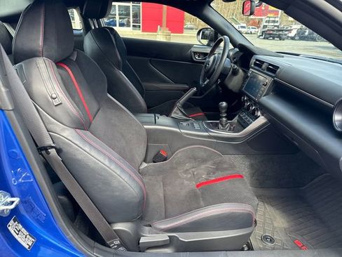 Used 2024 Subaru BRZ Limited RWD image 11