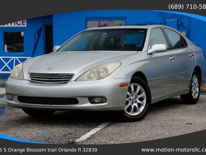 Used 2004 Lexus ES 330 w/ Premium Pkg