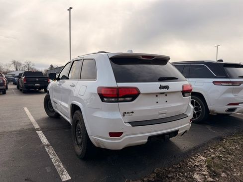 Used 2020 Jeep Grand Cherokee Altitude image 8