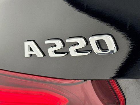 Used 2022 Mercedes-Benz A 220 image 8