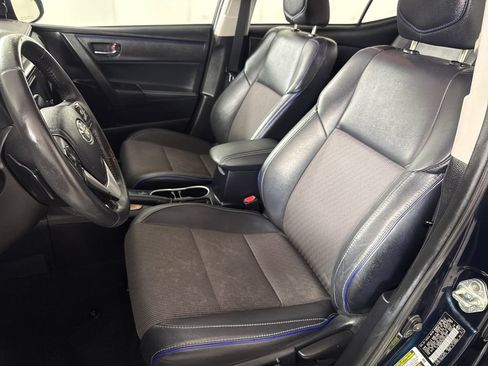 Used 2017 Toyota Corolla SE FWD image 11