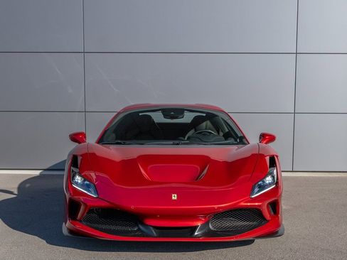 Certified 2022 Ferrari F8 Tributo RWD image 3