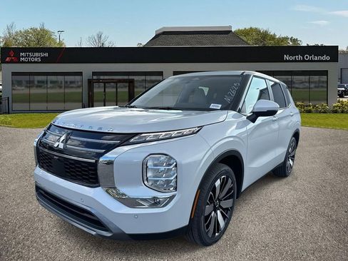 New 2026 Mitsubishi Outlander SE FWD image 1