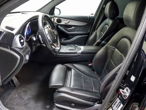 Used 2022 Mercedes-Benz GLC 300 image 8