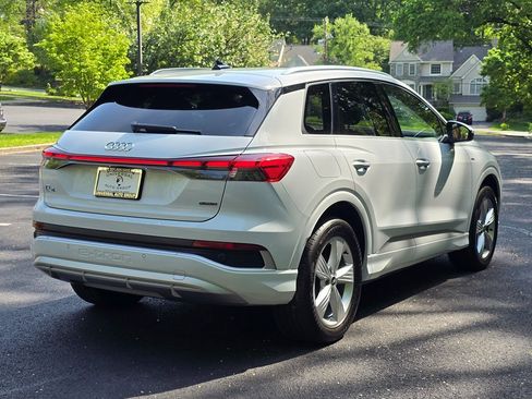 Used 2023 Audi Q4 e-tron Premium w/ Convenience Package image 6