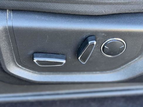 Used 2016 Ford F150 XLT w/ Equipment Group 302A Luxury image 22