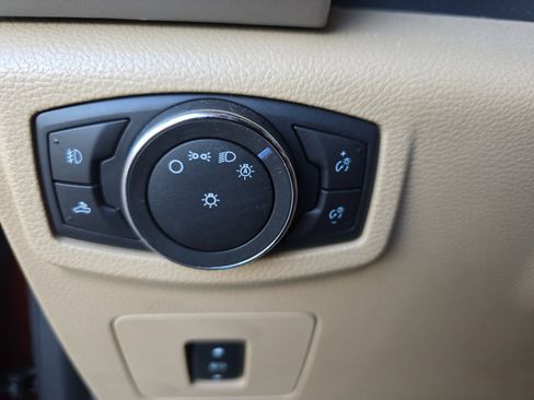 Used 2016 Ford F150 Lariat image 24