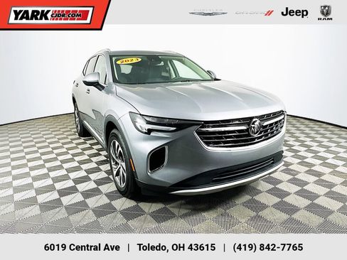 Used 2023 Buick Envision Essence image 1