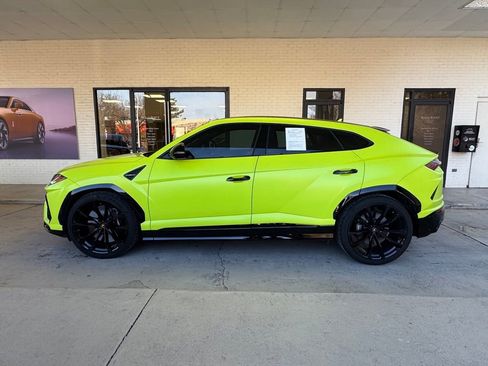 Used 2022 Lamborghini Urus image 6