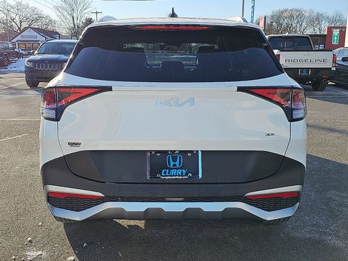 Used 2023 Kia Sportage EX image 5