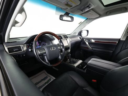 Used 2018 Lexus GX 460 Luxury w/ Preferred Accessory Package AWD/4WD image 10
