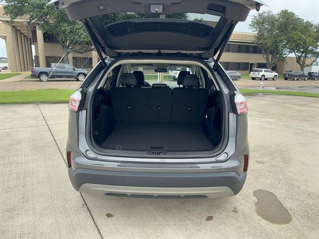 Used 2023 Ford Edge SEL w/ Convenience Package AWD/4WD image 6