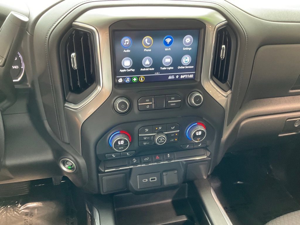 Used 2022 Chevrolet Silverado 1500 LT Trail Boss w/ Bed Protection Package AWD/4WD image 15