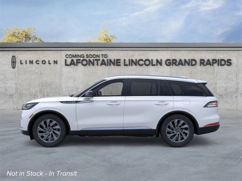 New 2026 Lincoln Aviator Premiere image 3
