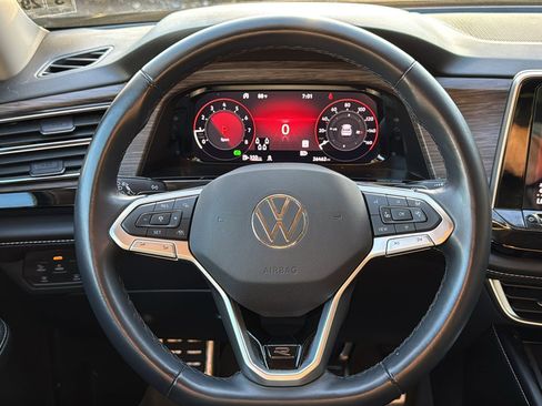 Used 2024 Volkswagen Atlas SEL Premium R-Line AWD/4WD image 22