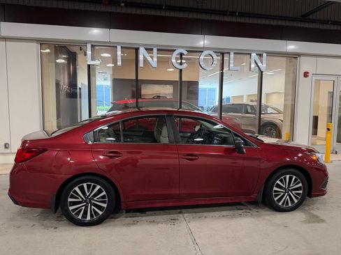 Used 2018 Subaru Legacy 2.5i w/ Alloy Wheel Package AWD/4WD image 4