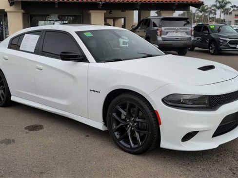 Used 2022 Dodge Charger R/T w/ Plus Group image 2